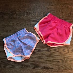 SOLD: 5/$25🟡 Pair of 4T Girls Athletic Shorts